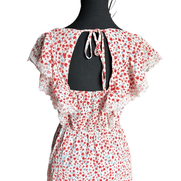 Old Navy Floral Ruffle Dress - Picture 4 of 5